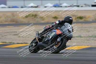 media/Jan-14-2023-SoCal Trackdays (Sat) [[497694156f]]/Turn 4 Set 2 (1030am)/